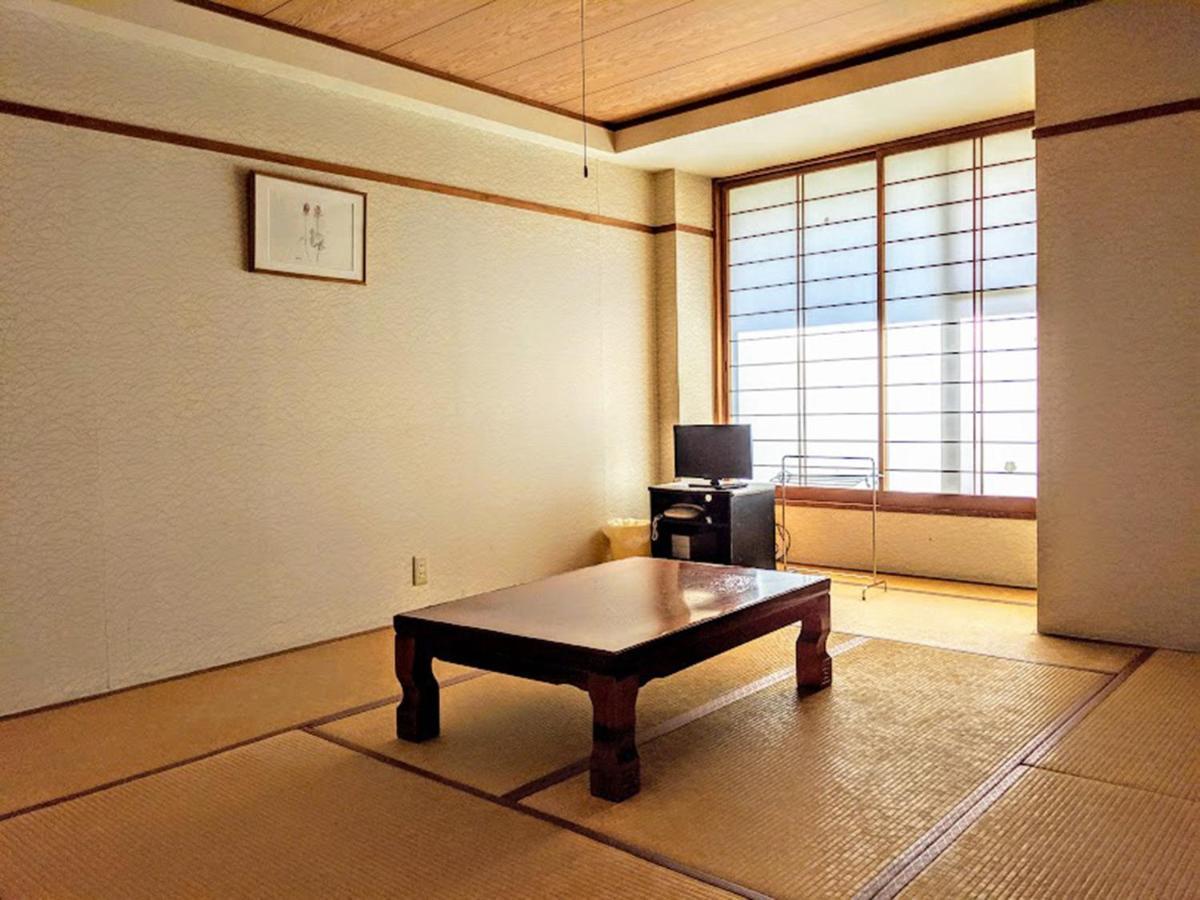 Hotel Madam Mirei Iiyama Exterior photo